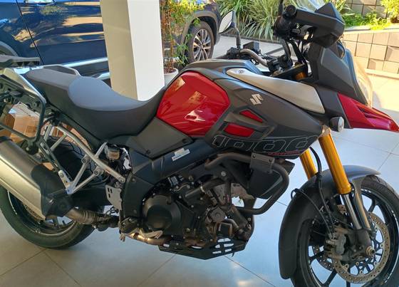 SUZUKI V-STROM 1000 ABS SUZUKI V-STROM 1000 ABS